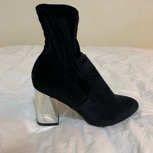 Forever 21, black velvet heels
